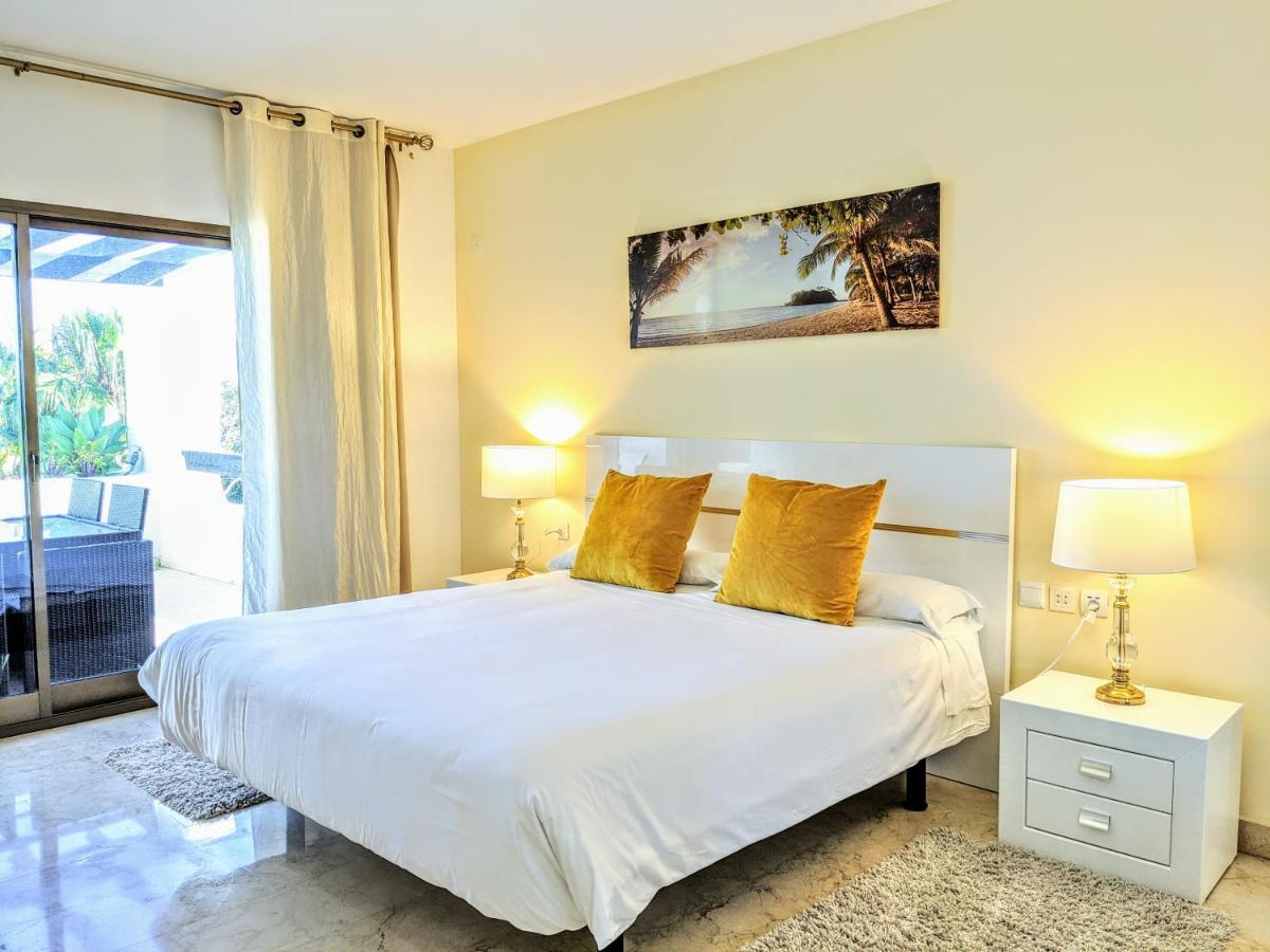 Coral Beach Aparthotel Марбелья Экстерьер фото