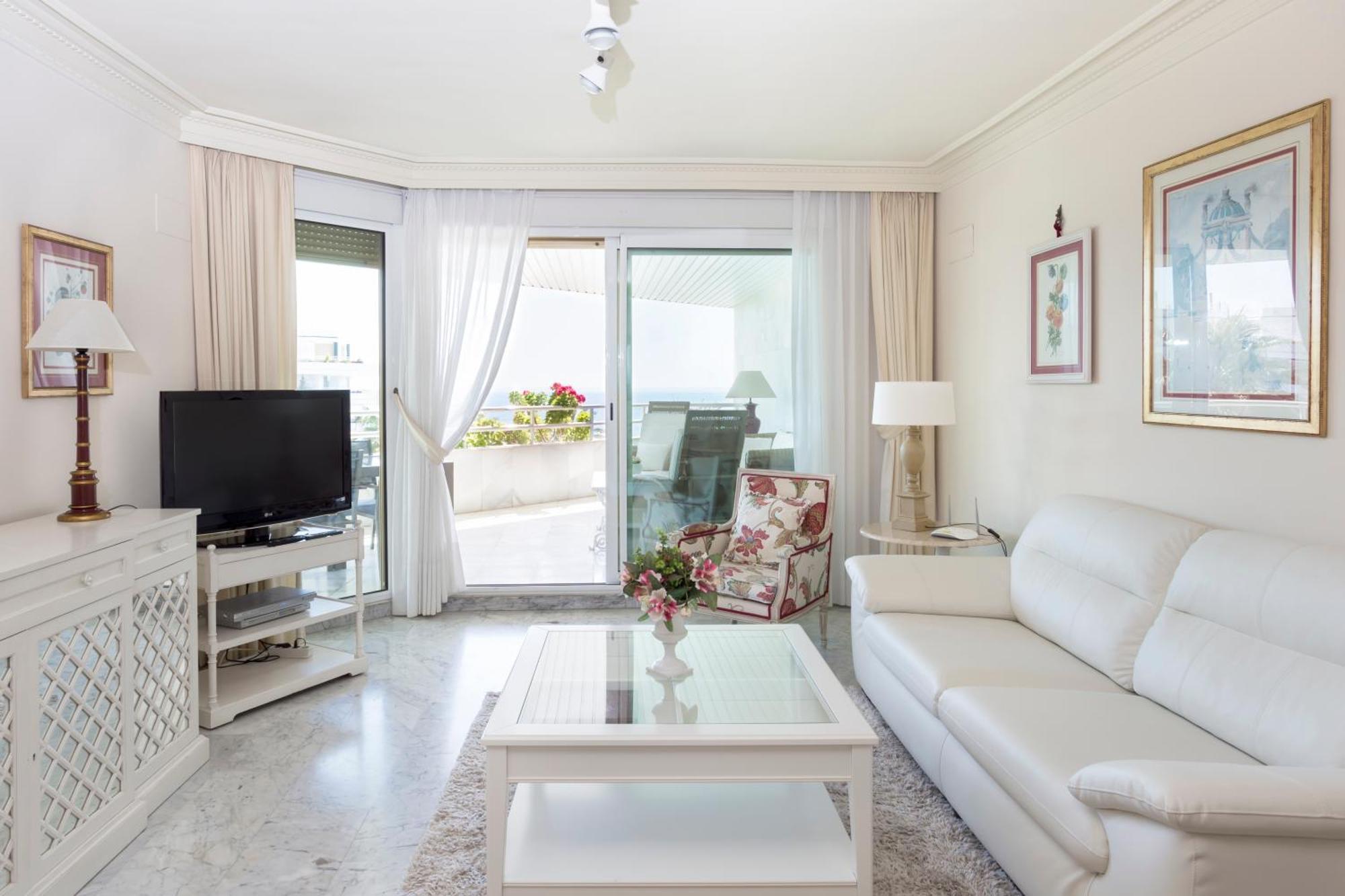 Coral Beach Aparthotel Марбелья Экстерьер фото