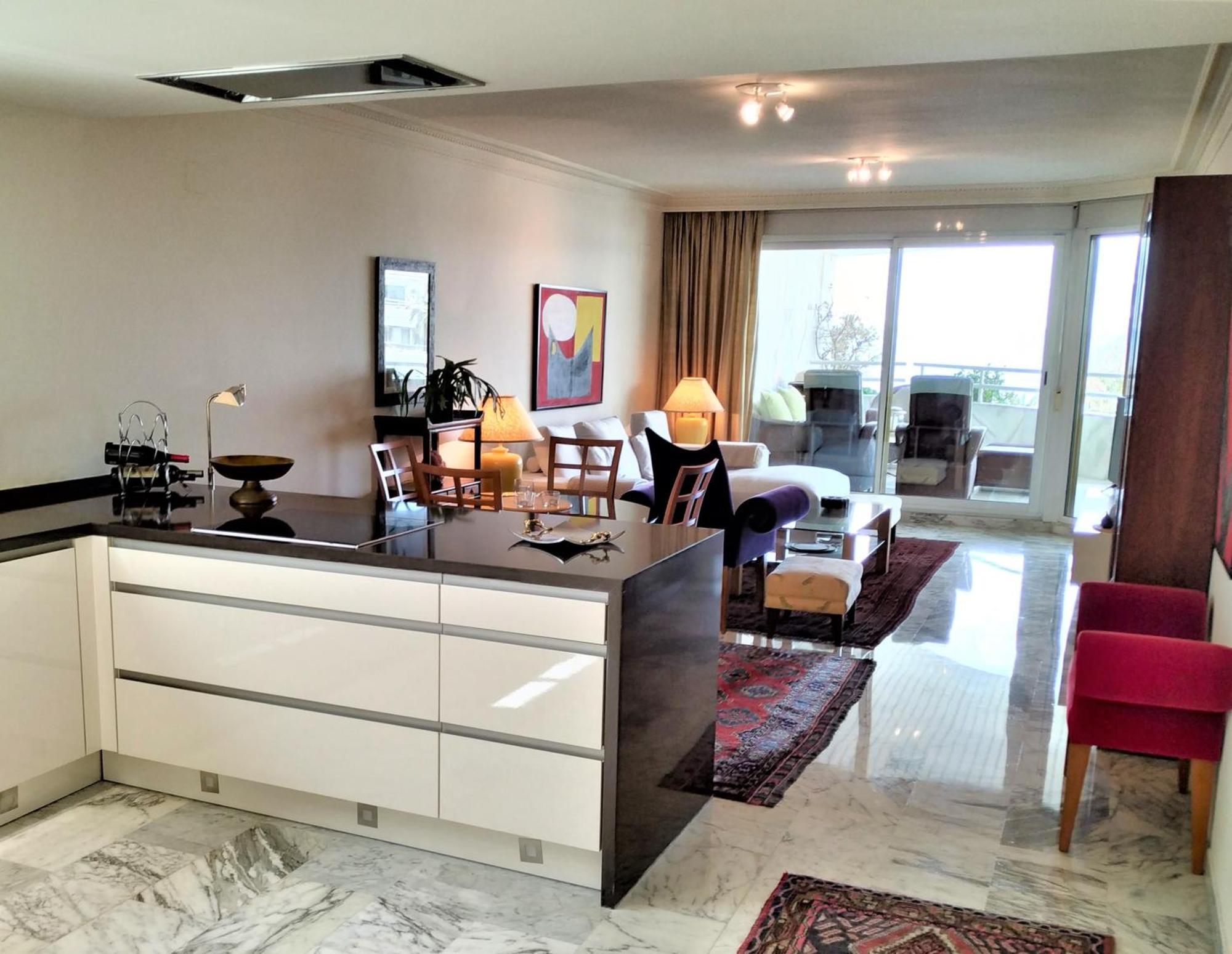 Coral Beach Aparthotel Марбелья Экстерьер фото
