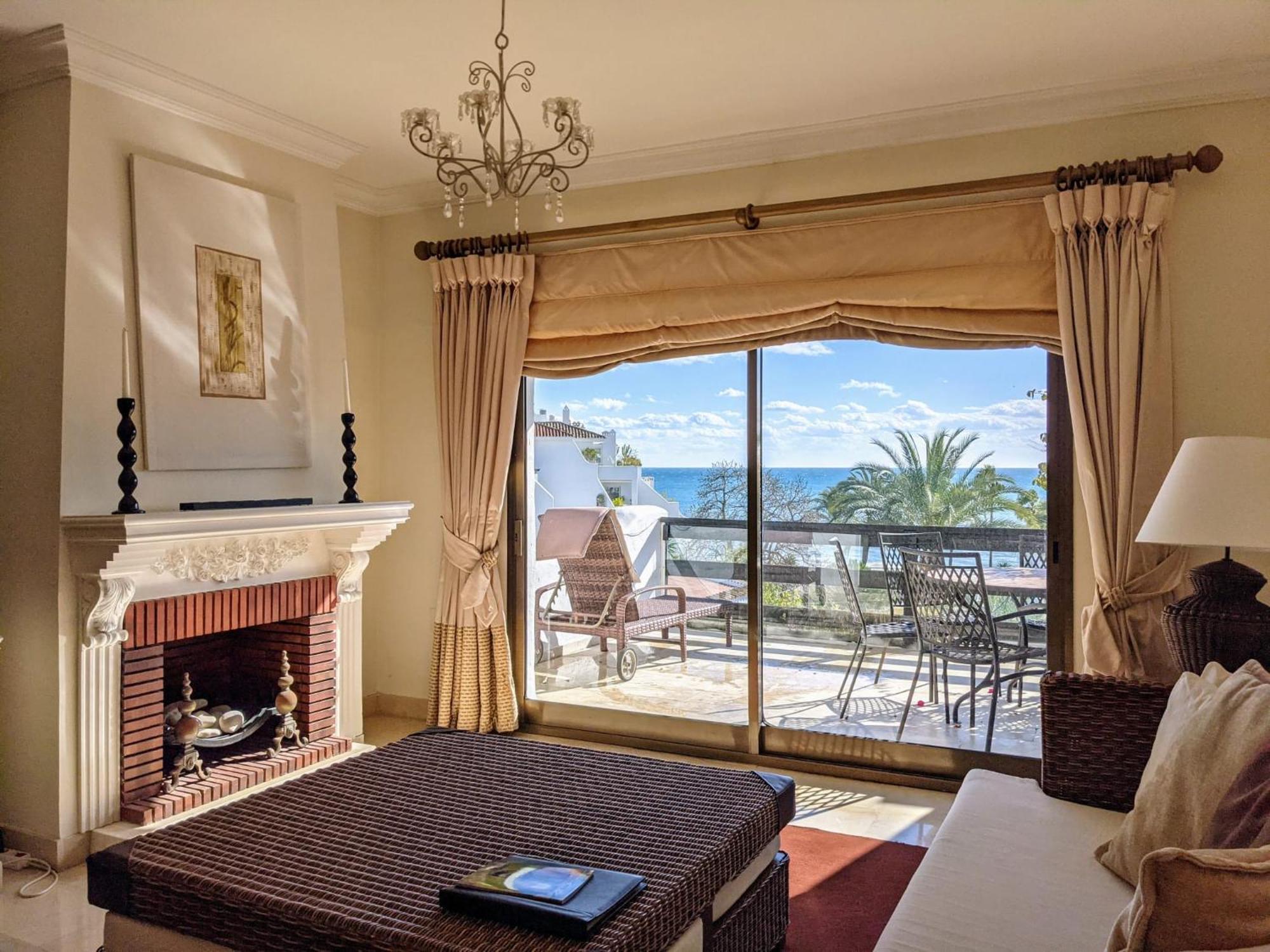 Coral Beach Aparthotel Марбелья Экстерьер фото