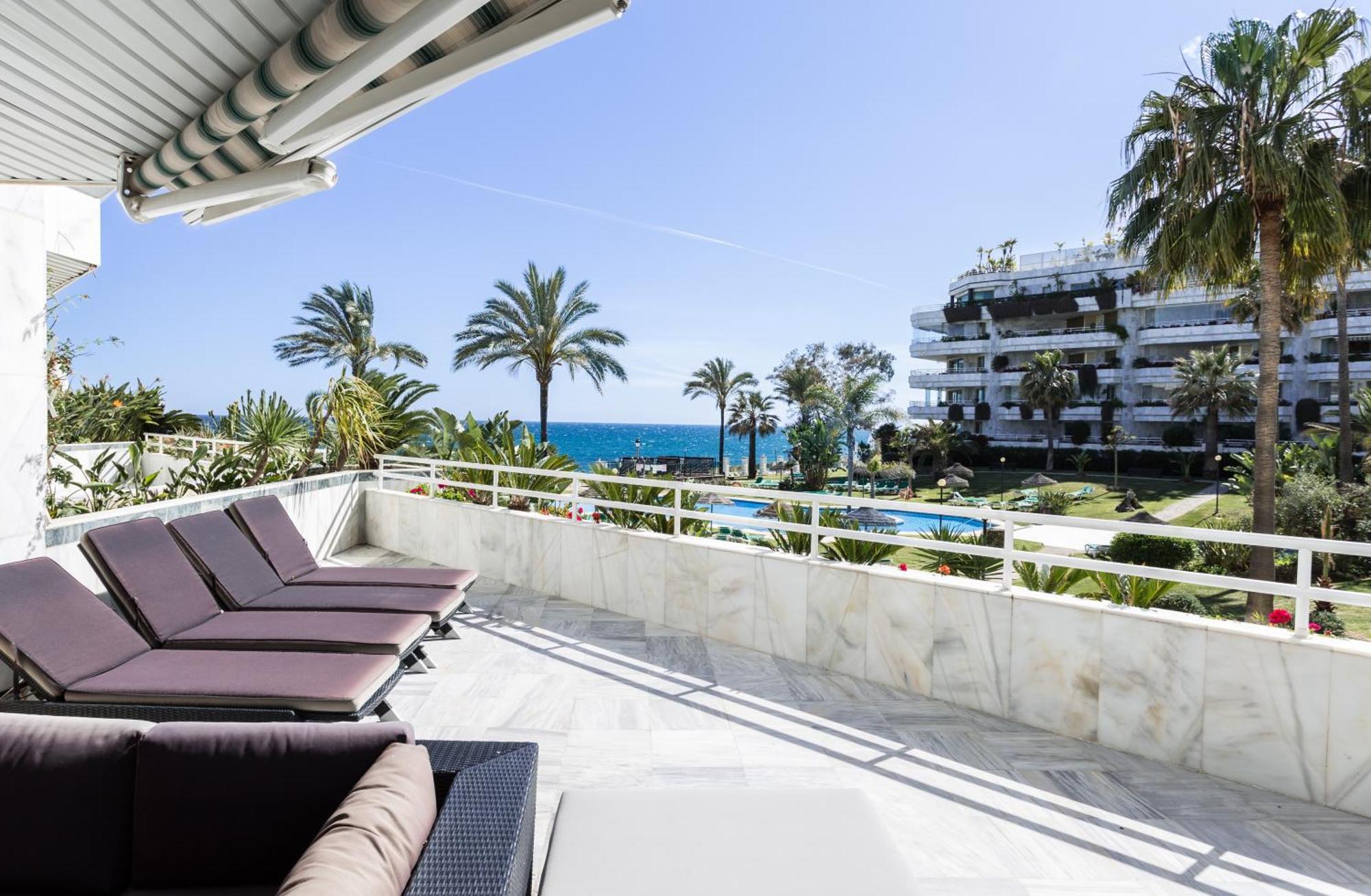 Coral Beach Aparthotel Марбелья Экстерьер фото