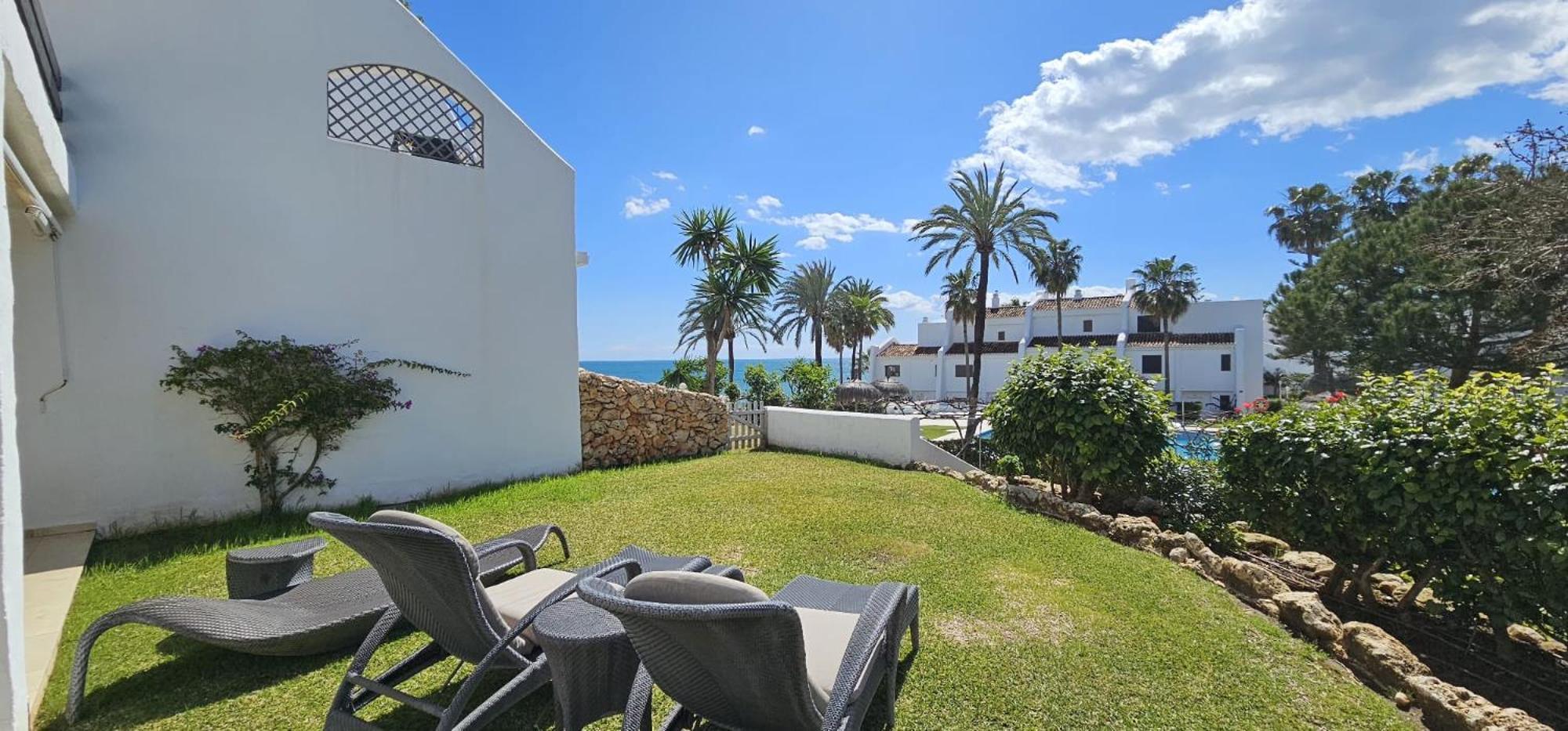 Coral Beach Aparthotel Марбелья Экстерьер фото