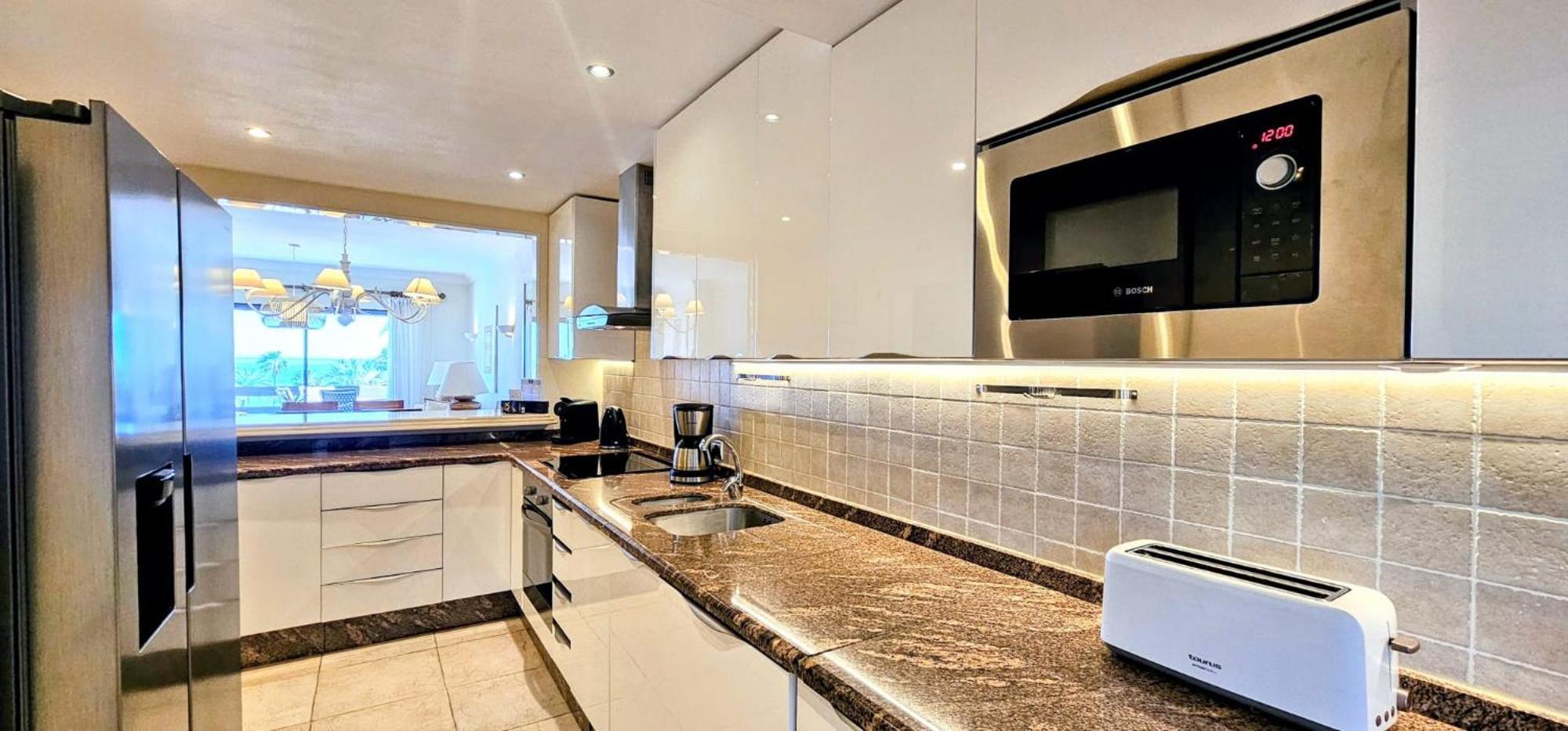 Coral Beach Aparthotel Марбелья Экстерьер фото